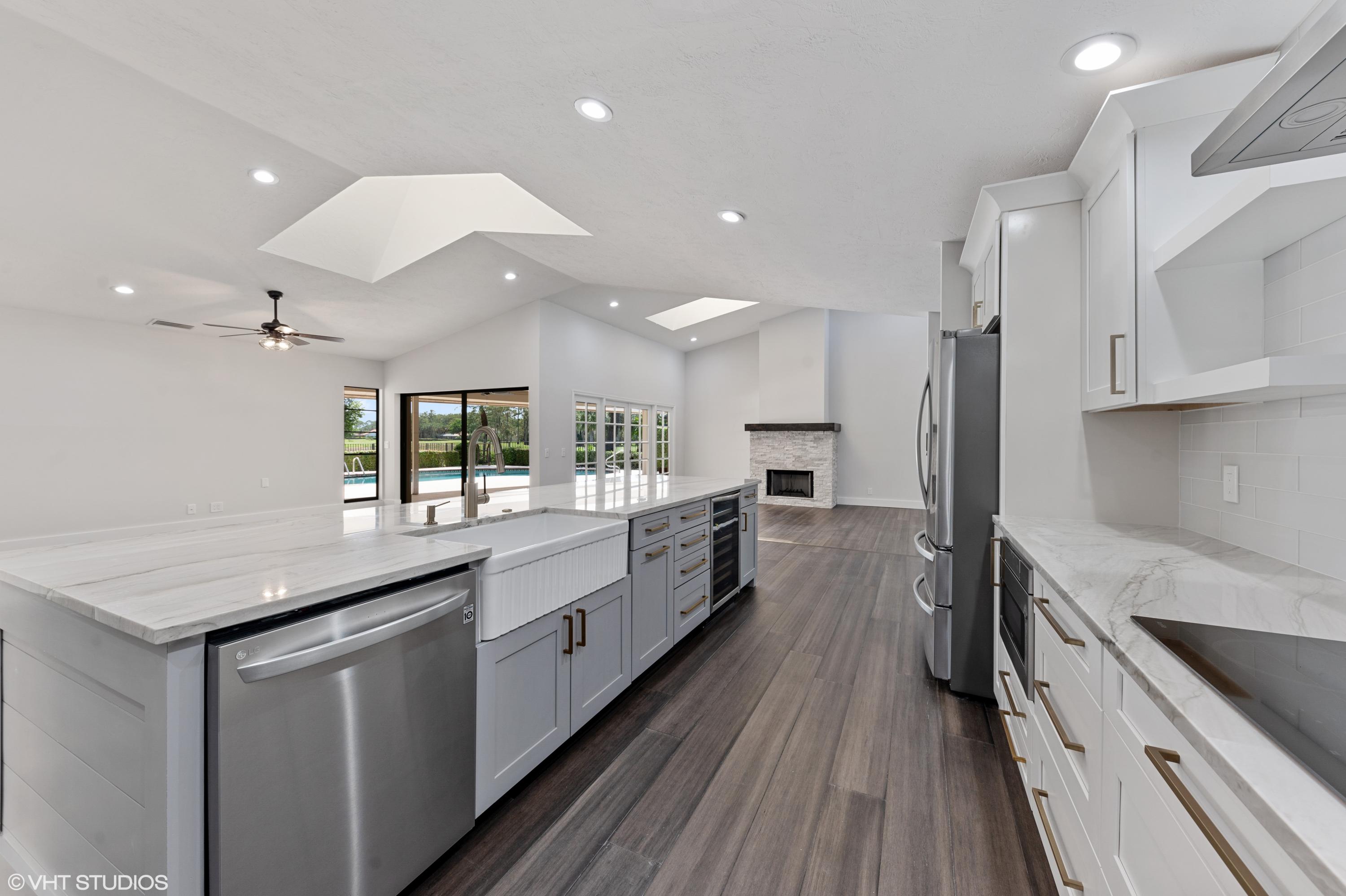 58 Dunbar Road Palm Beach Gardens, FL 33418 - Photo 9 of 36 Kitchen