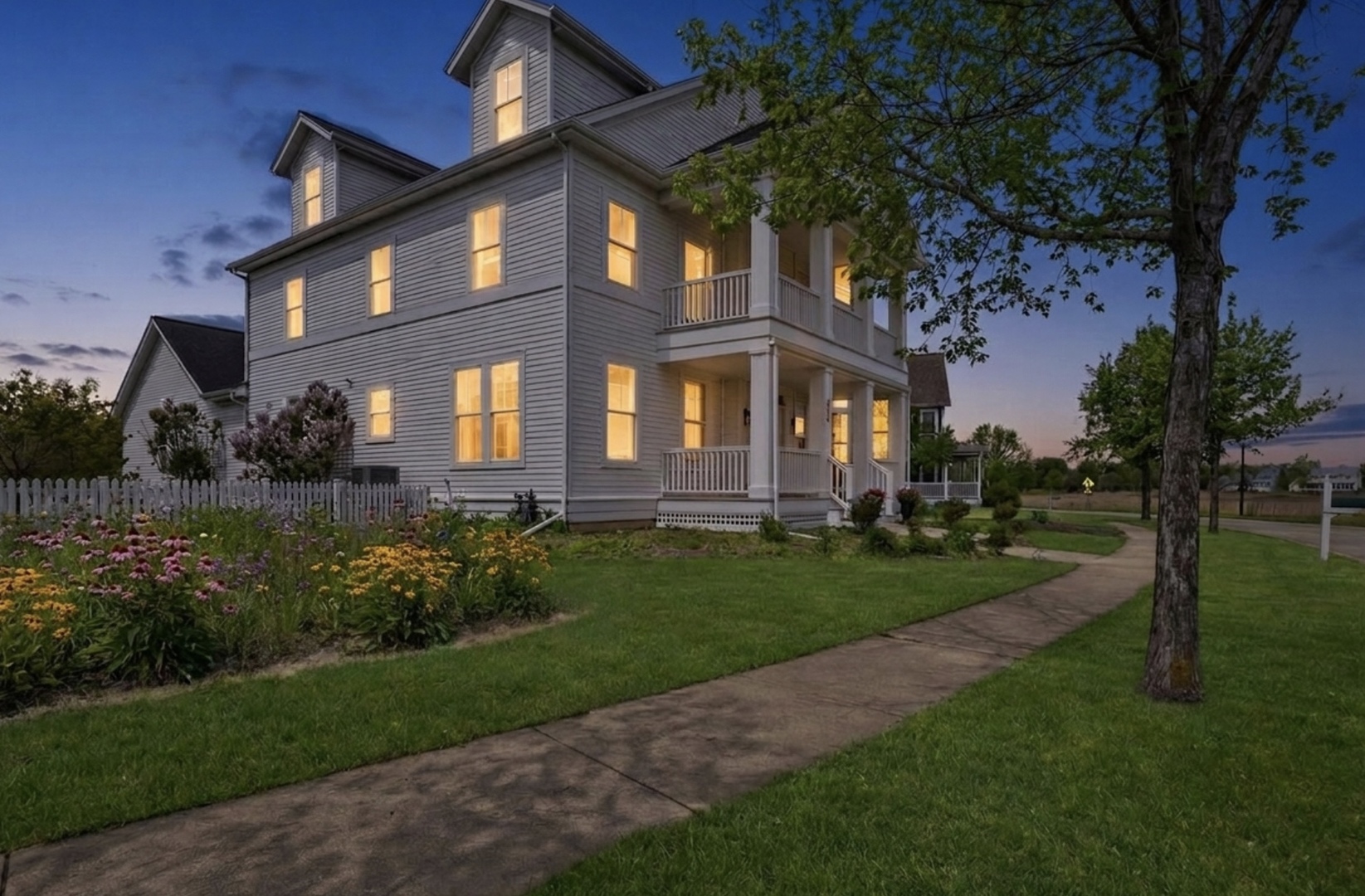 860 Blazing Star Road Grayslake, IL 60030 - Photo 4 of 58
