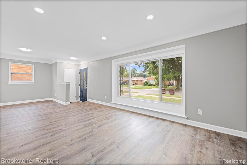 9025 Appleton Redford, MI 48239 - Photo 3 of 20 Gallery Image 3