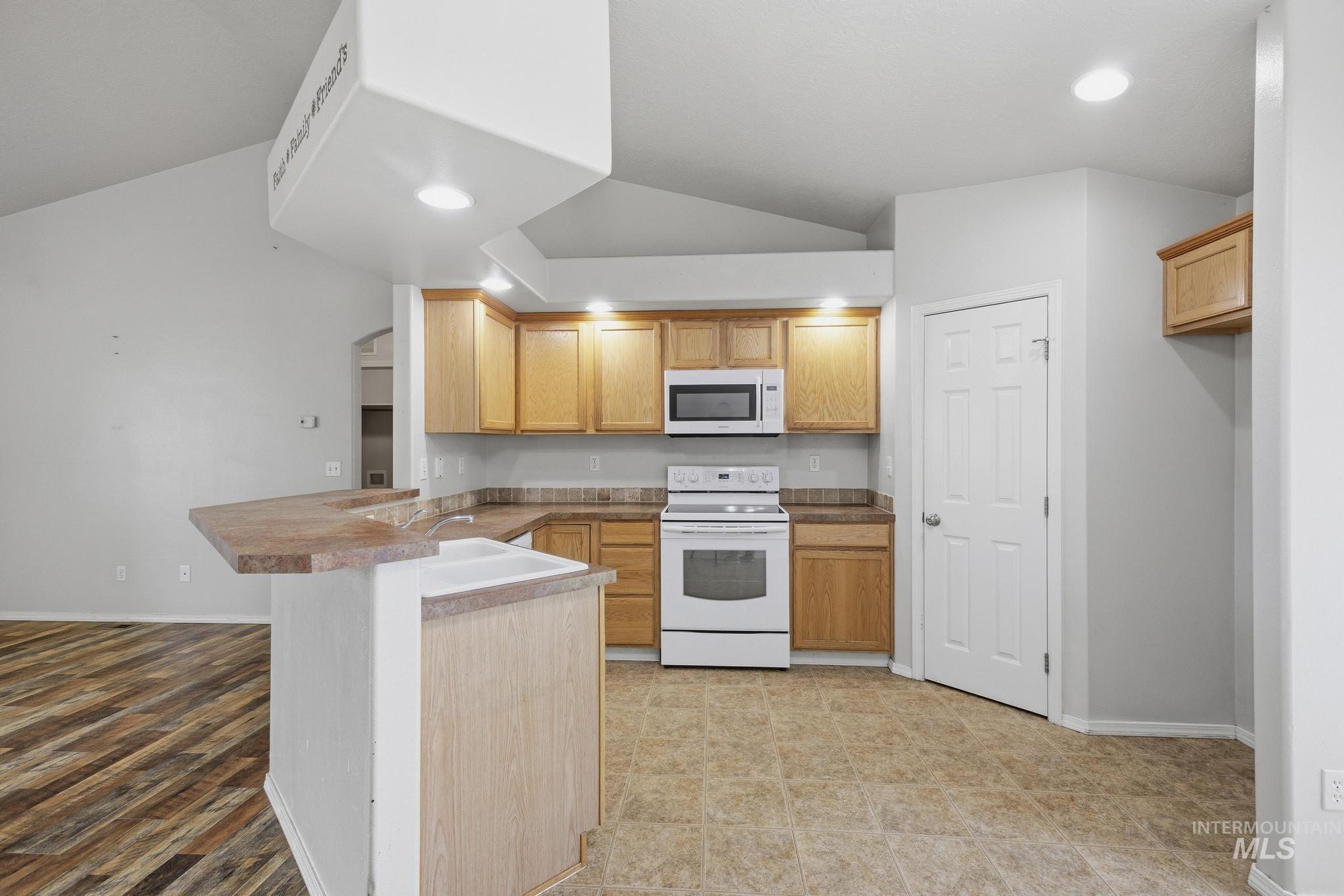 2611 Carnegie Street Caldwell, ID 83607 - Photo 11 of 46