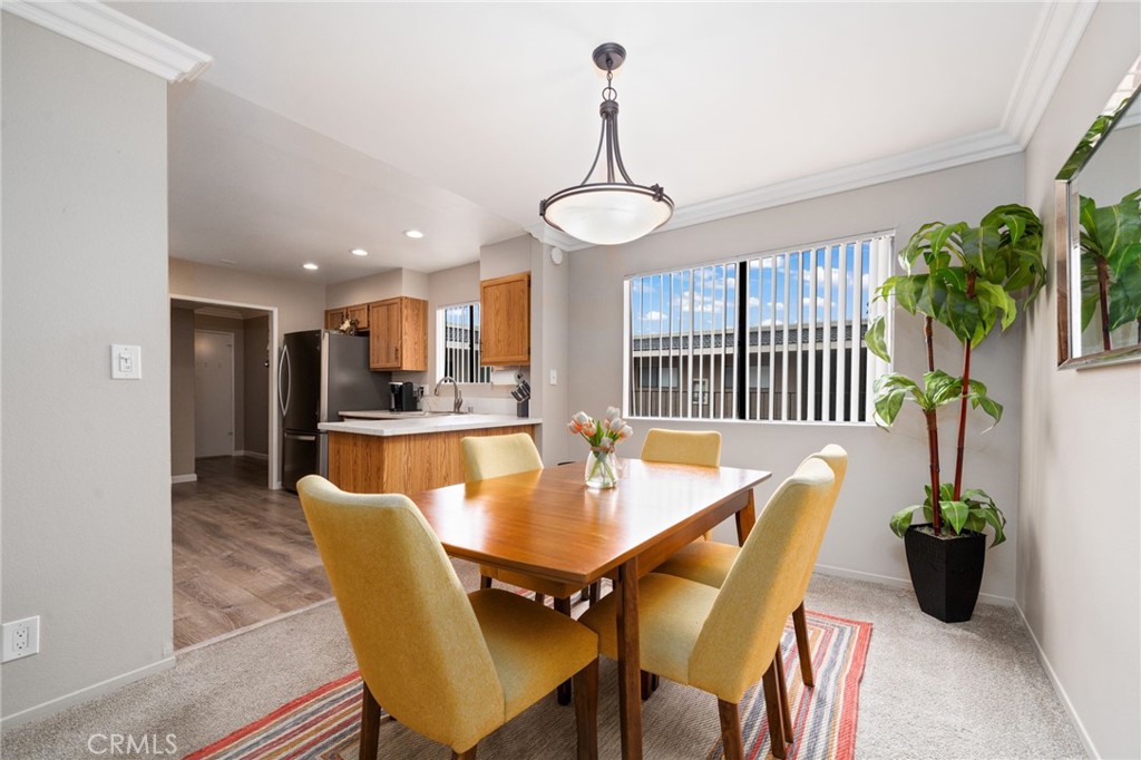 12400 Montecito Road, Unit 412 Seal Beach, CA 90740 - Photo 2 of 33 Dining Area