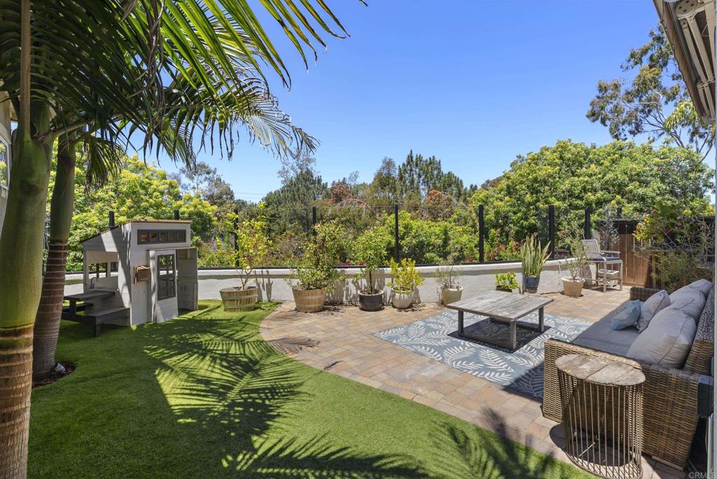 572 Beach Street Encinitas, CA 92024 - Photo 11 of 11