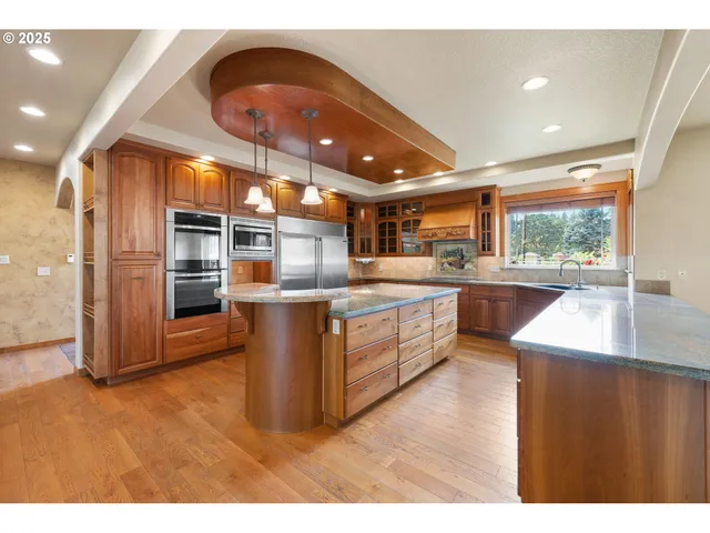 $1,495,000 | 26684 South Fish Road, Mulino, OR 97042