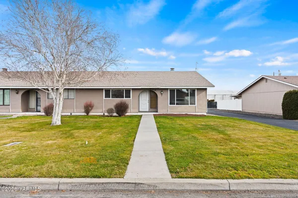 $310,000 | 611 South 53rd Avenue, Yakima, WA 98908