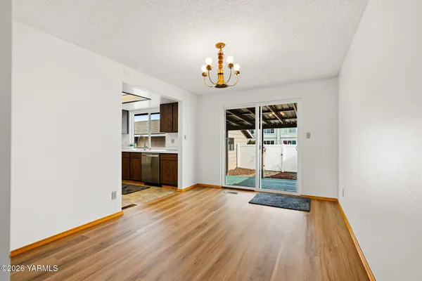 $310,000 | 611 South 53rd Avenue, Yakima, WA 98908