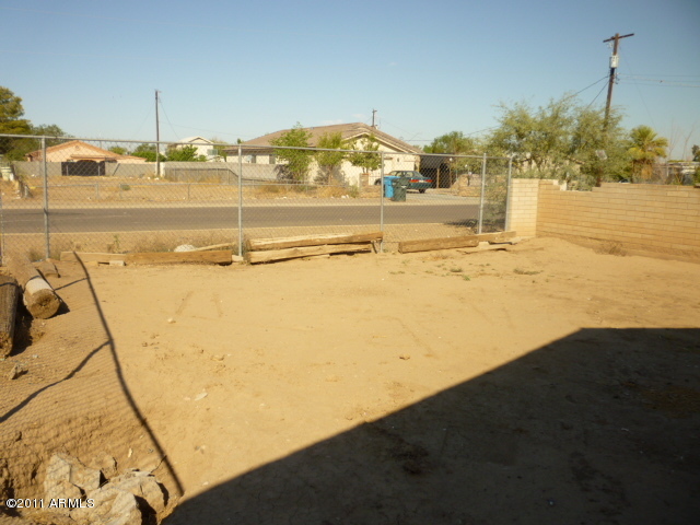 023-276028- Backyard