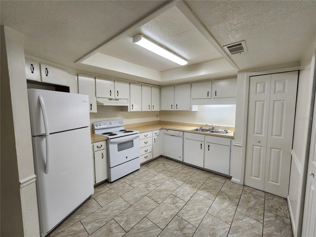 2018 Southwest 70th Terrace Gainesville, FL 32607 - Photo 29 of 39