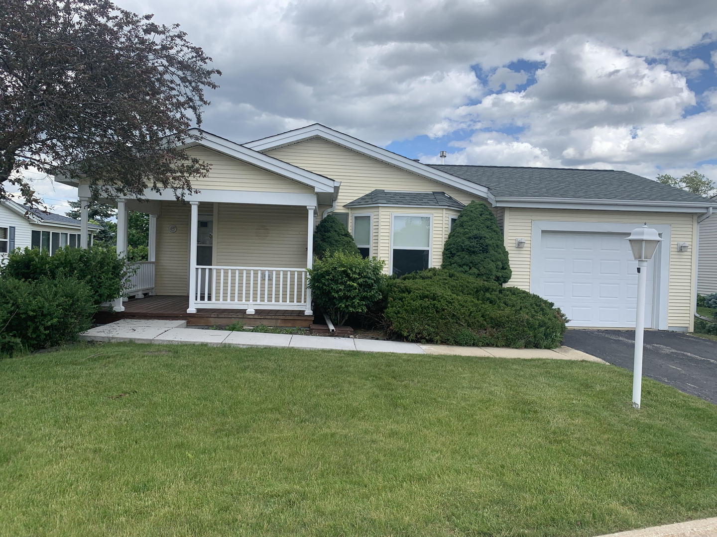 1203 Pinto Lane Grayslake, IL 60030 - Photo 1 of 25