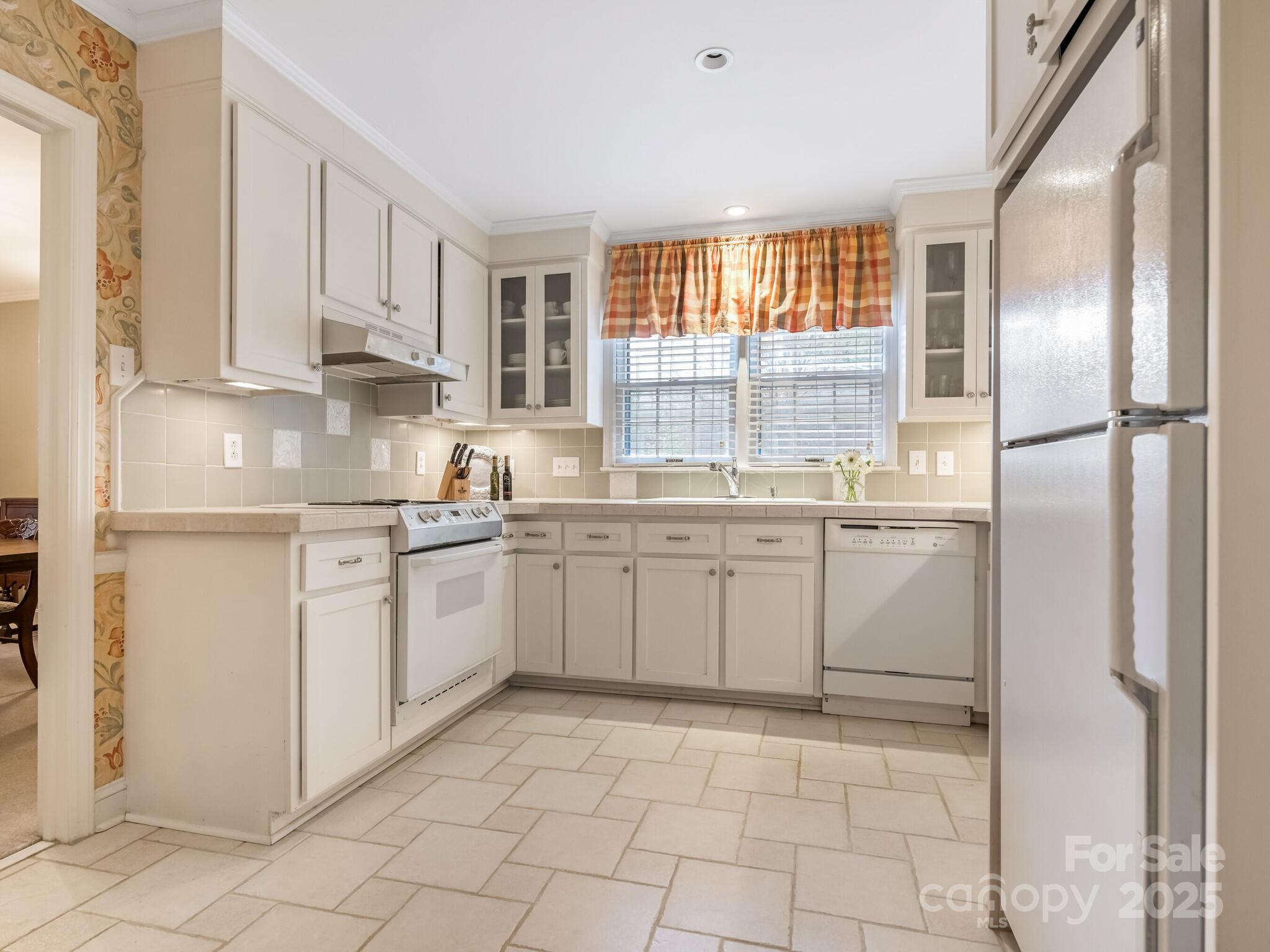 6009 Brace Road Charlotte, NC 28211 - Photo 7 of 22 Gallery Image 7