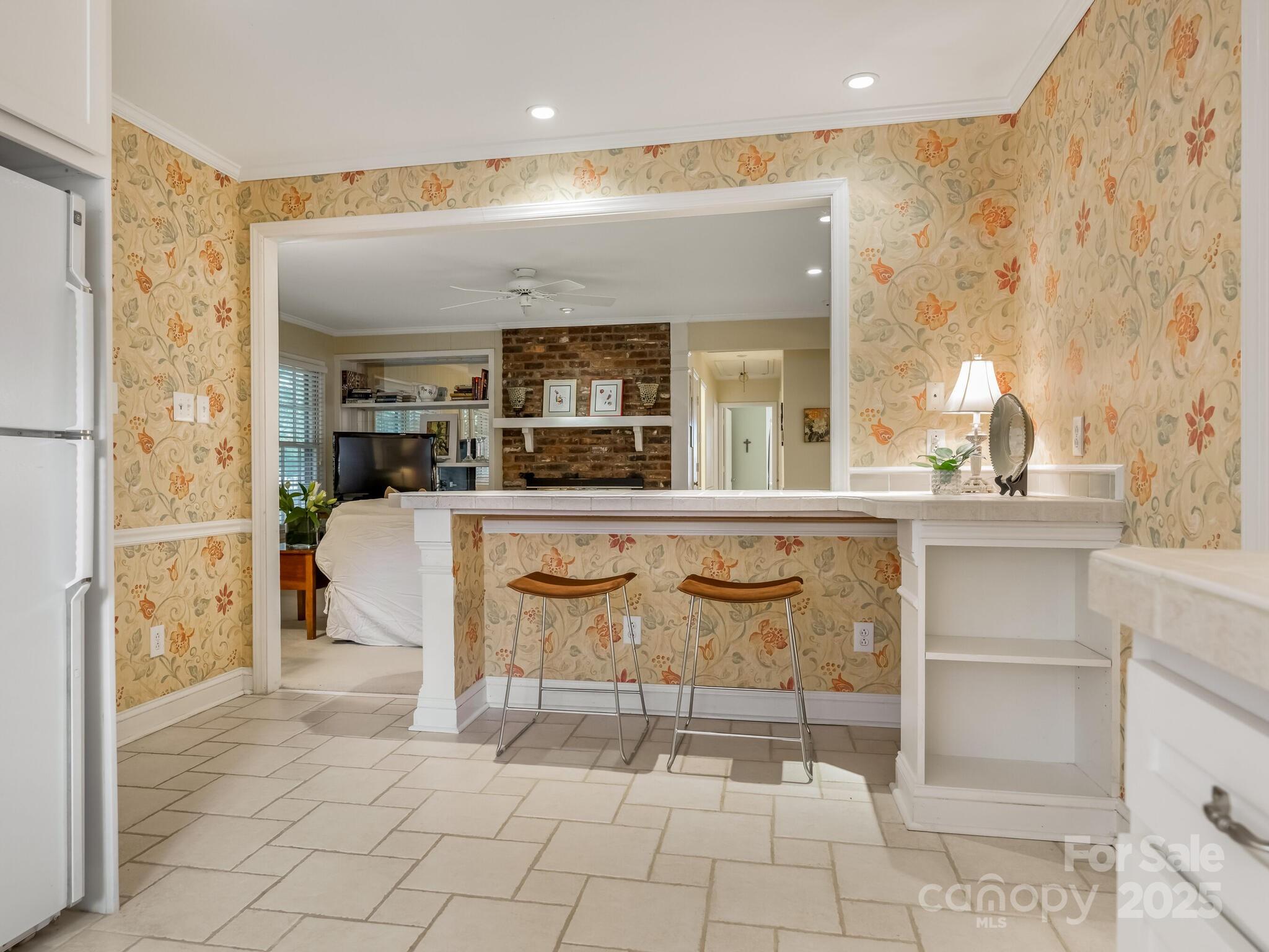 6009 Brace Road Charlotte, NC 28211 - Photo 9 of 22 Gallery Image 9