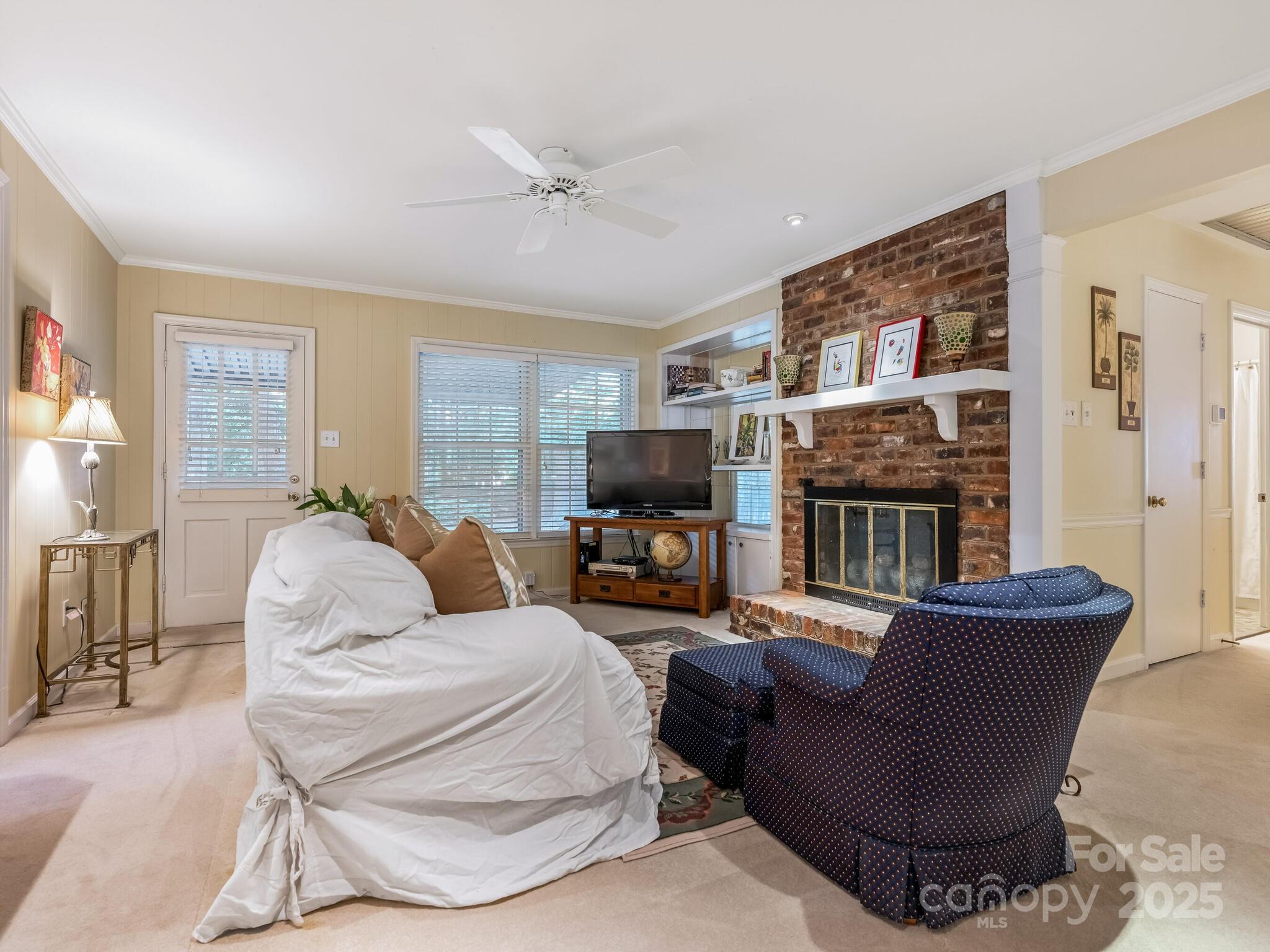 6009 Brace Road Charlotte, NC 28211 - Photo 10 of 22 Gallery Image 10