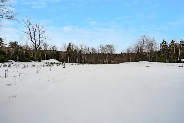 $500,000 | 0 Ragged Mountain Road, Danbury, NH 03230