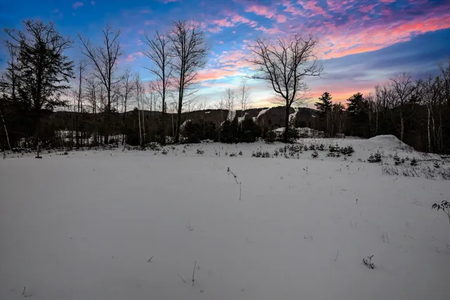 $500,000 | 0 Ragged Mountain Road, Danbury, NH 03230