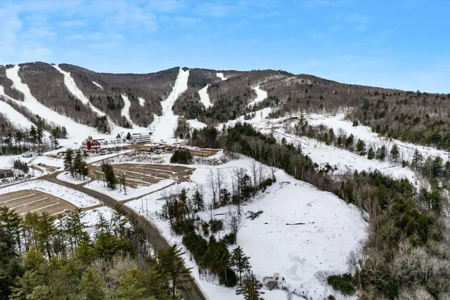 $500,000 | 0 Ragged Mountain Road, Danbury, NH 03230