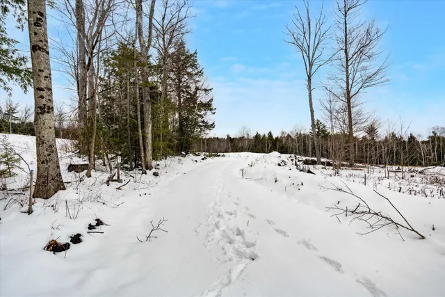 $500,000 | 0 Ragged Mountain Road, Danbury, NH 03230