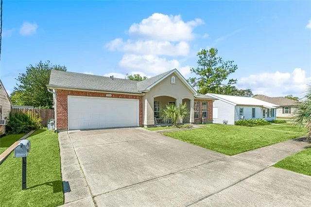 $385,000 | 1904 Michigan Avenue, Kenner, LA 70062