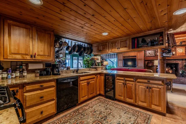 $1,399,000 | 12 Sunny Hill Road, Winhall, VT 05255