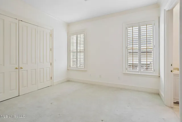 $870,000 | 6 Pecan Hollow Drive, Jackson, MS 39211