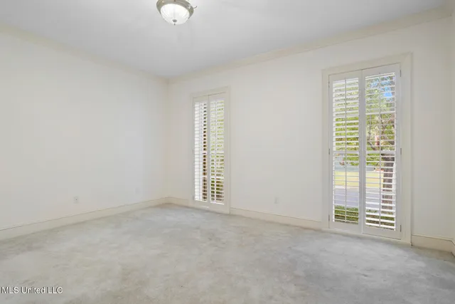 $870,000 | 6 Pecan Hollow Drive, Jackson, MS 39211