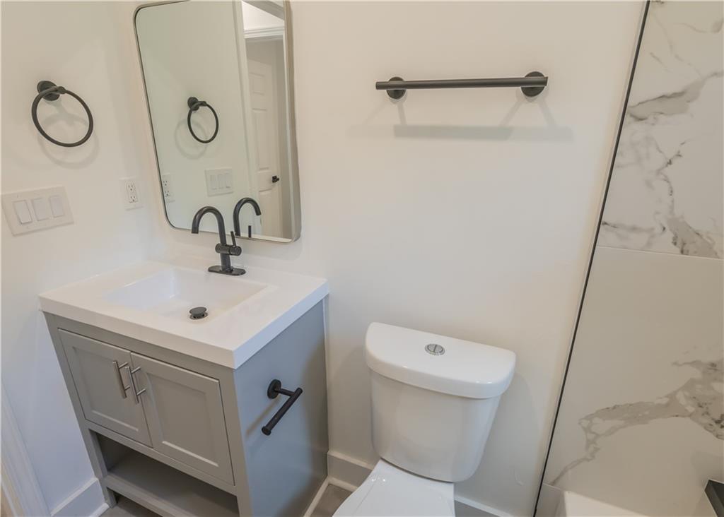 3822 Bakers Ferry Road Southwest, Unit A Atlanta, GA 30331 - Photo 28 of 39