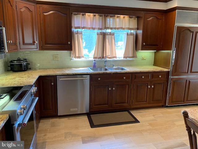 612 Harding Avenue Reading, PA 19607 - Photo 11 of 40 Gallery Image 11