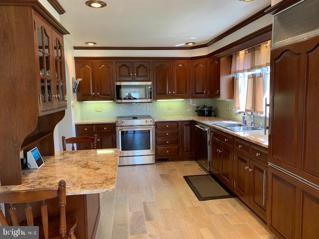 612 Harding Avenue Reading, PA 19607 - Photo 8 of 40 Gallery Image 8