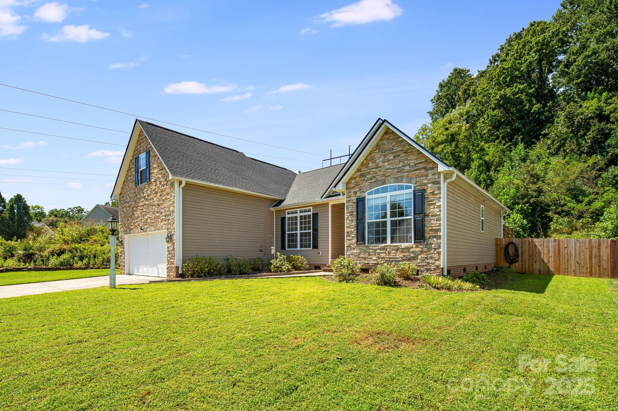 7 Groton Way Arden, NC 28704 - Photo 2 of 34