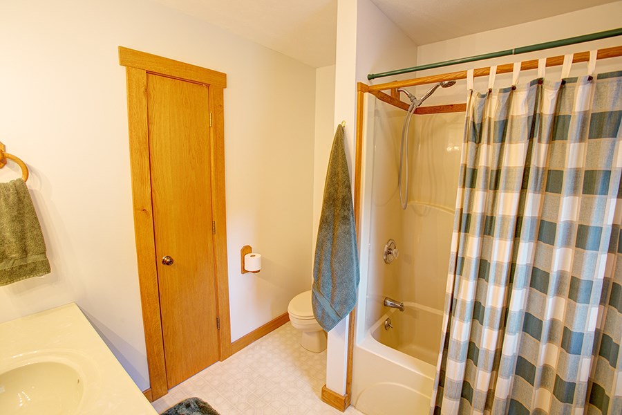 20475 St Johns Road Interlochen, MI 49643 - Photo 14 of 27 1820523-14.JPG