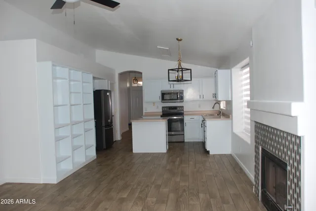 $2,550 | 249 West Grovers Avenue, Phoenix, AZ 85023