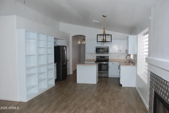 $2,550 | 249 West Grovers Avenue, Phoenix, AZ 85023