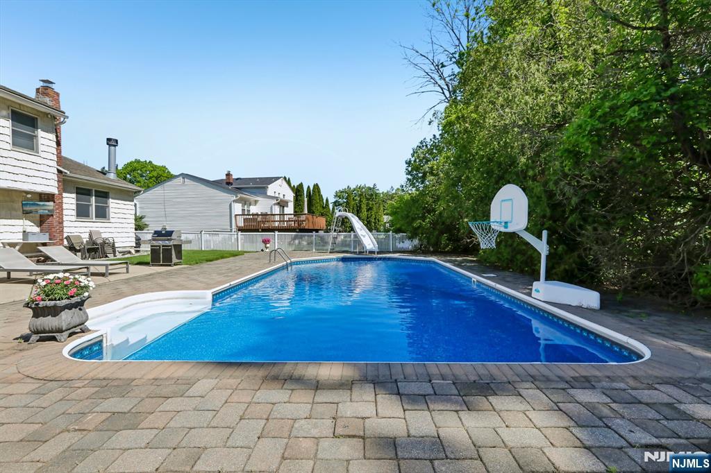 20 Normandy Road Pine Brook, NJ 07058 - Photo 2 of 50