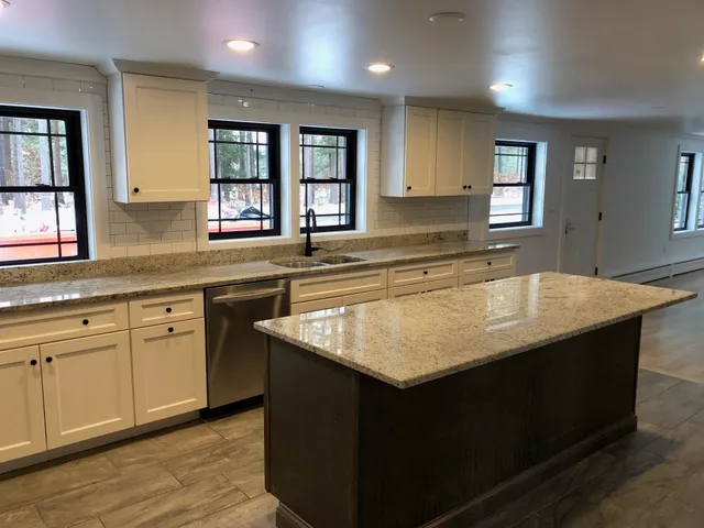 $3,500 | 77 Sewalls Falls Road, Concord, NH 03303