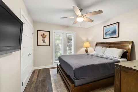 $575,000 | 10735 Cedar Creek Drive, Houston, TX 77042