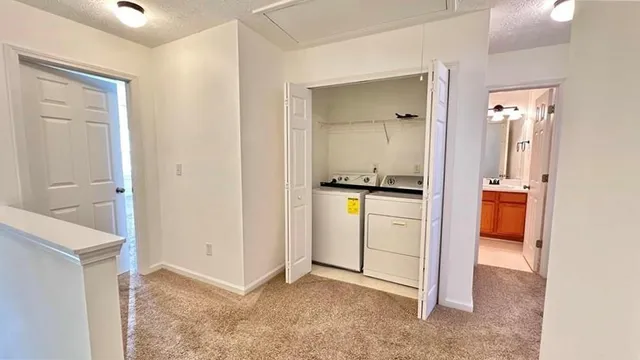 $1,800 | 6243 Shoreview Circle, Flowery Branch, GA 30542