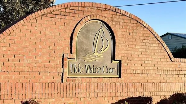 $1,800 | 6243 Shoreview Circle, Flowery Branch, GA 30542