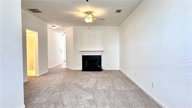 $1,800 | 6243 Shoreview Circle, Flowery Branch, GA 30542