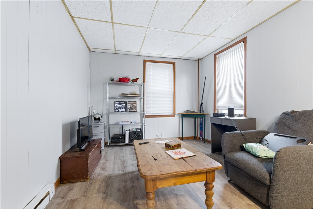 513 Washington Street Coventry, RI 02816 - Photo 2 of 31