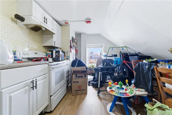 $800,000 | 513 Washington Street, Coventry, RI 02816