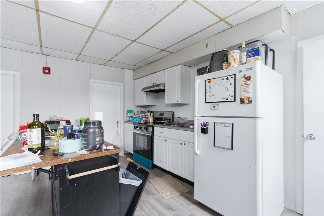 513 Washington Street Coventry, RI 02816 - Photo 8 of 31