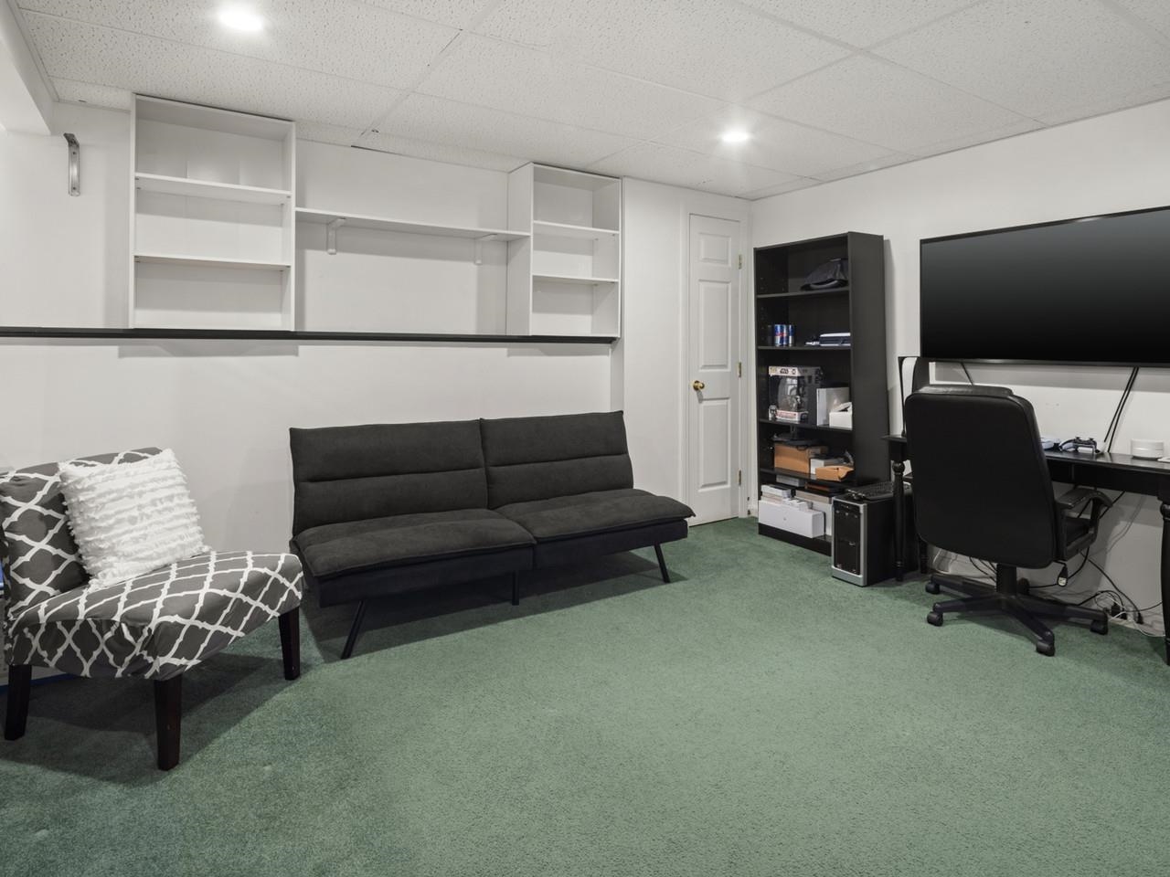 98 Hunting Ridge Lane Milton, VT 05468 - Photo 21 of 24