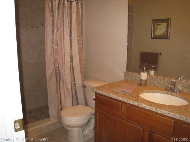 47152 Rosemary Road Macomb, MI 48044 - Photo 14 of 25 IMG_1048.JPG