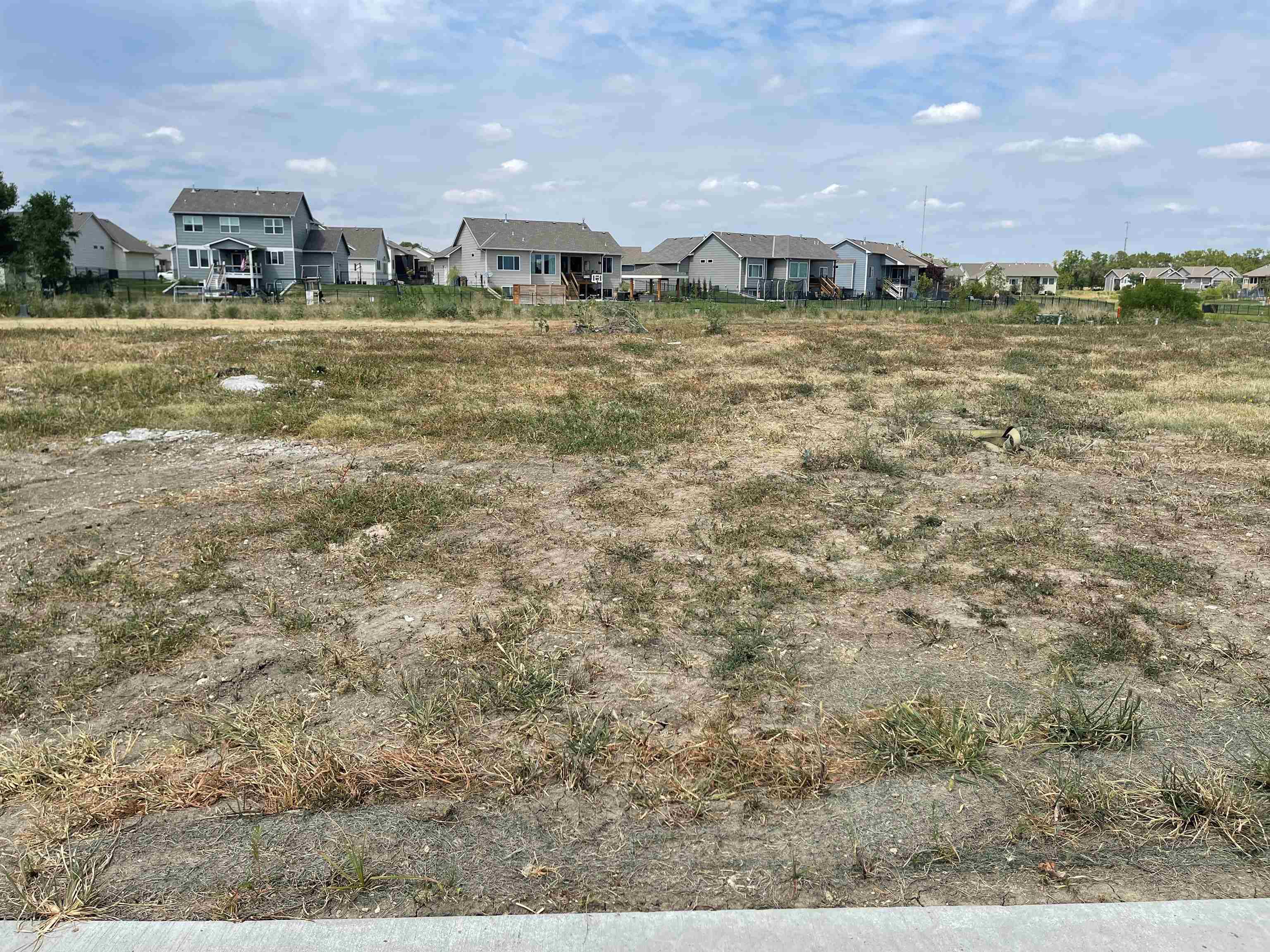 1118 West Lakeway Ct  