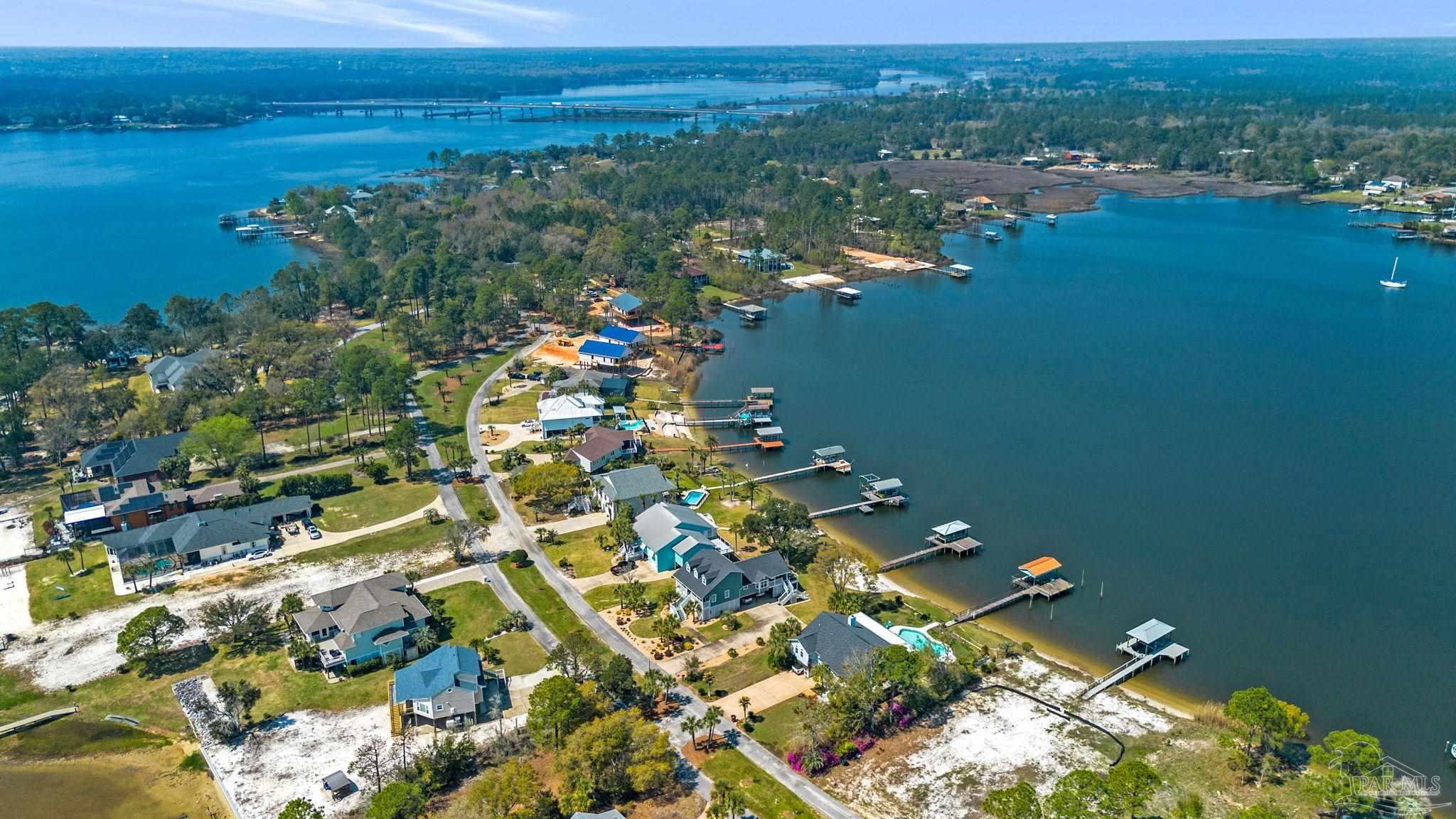 7808 Petersen Point Road Milton, FL 32583 - Photo 3 of 71