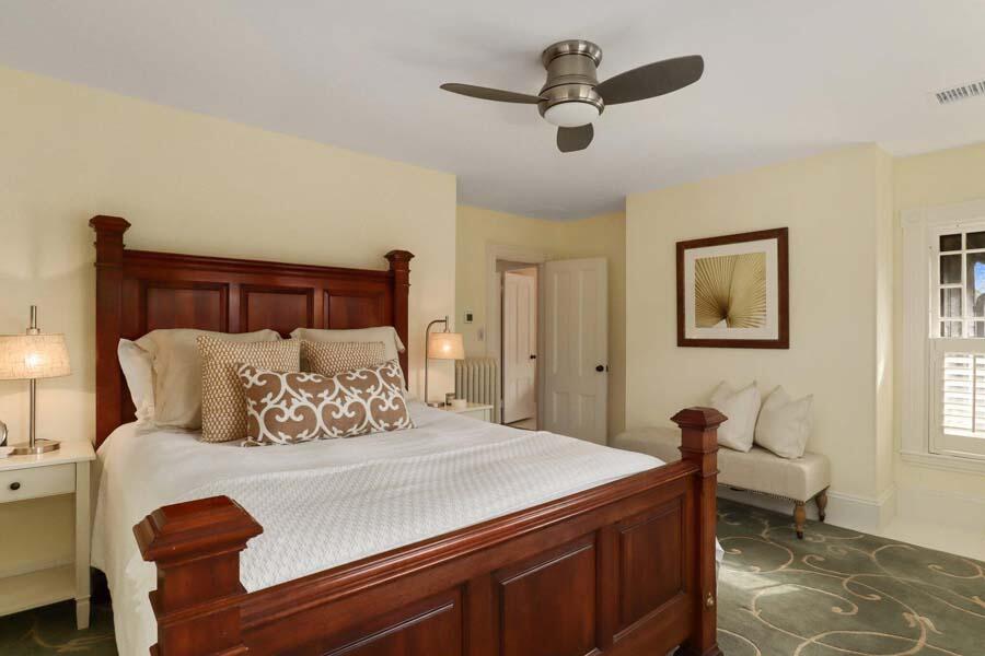 940 Route 6A Dennis, MA 02638 - Photo 33 of 48 Second-story Ensuite Bedroom