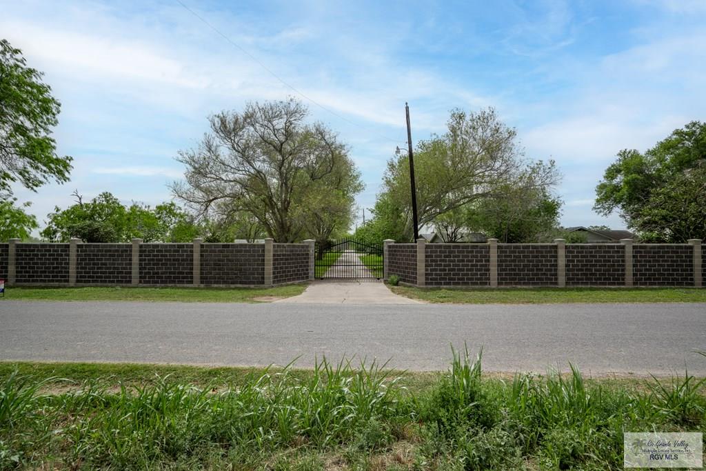3050 Gamble Road San Benito, TX 78586 - Photo 3 of 44 Gallery Image 3