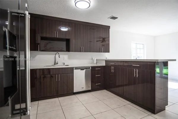 $3,950 | 15650 Northwest 39th Court, Unit 15650, Miami Gardens, FL 33054