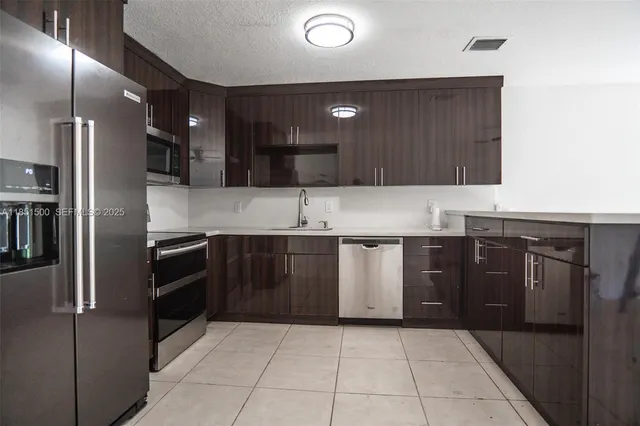 $3,850 | 15650 Northwest 39th Court, Unit 15650, Miami Gardens, FL 33054