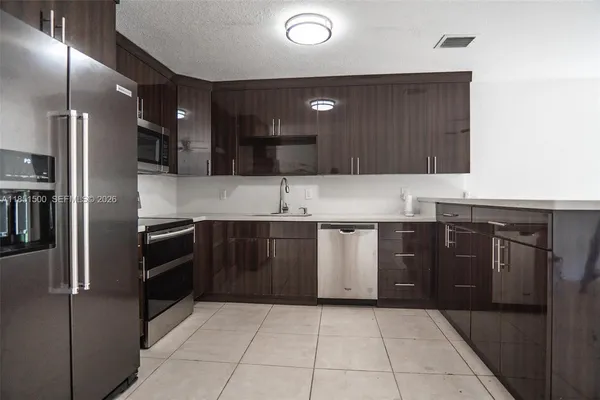 $3,950 | 15650 Northwest 39th Court, Unit 15650, Miami Gardens, FL 33054