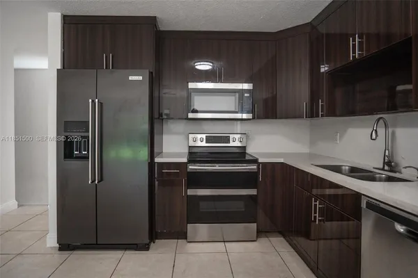 $3,950 | 15650 Northwest 39th Court, Unit 15650, Miami Gardens, FL 33054