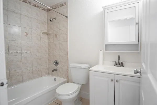 $3,950 | 15650 Northwest 39th Court, Unit 15650, Miami Gardens, FL 33054